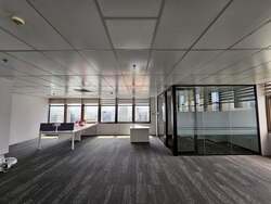 Peninsula Plaza (D6), Office #575455541